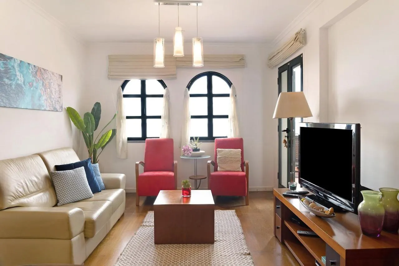 Luzias Apartment Фуншал
